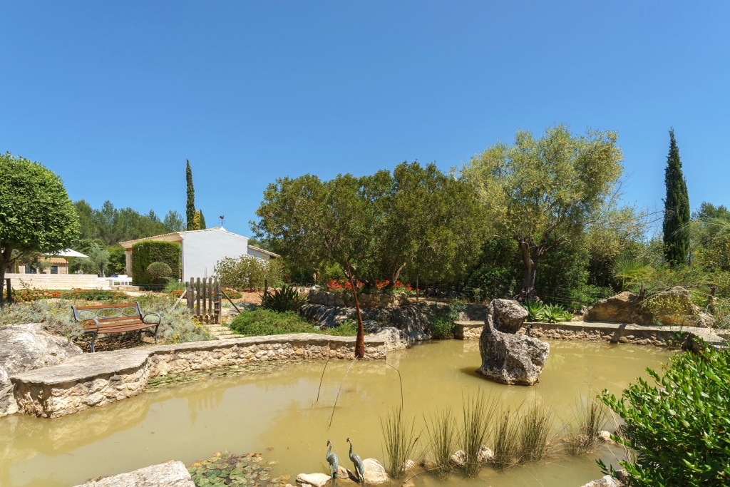 IMPRESSIVE LUXURY VILLA IN POLLENÇA – image 6