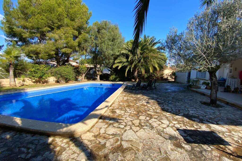 INVESTMENT VILLA SANTA PONSA – image 5